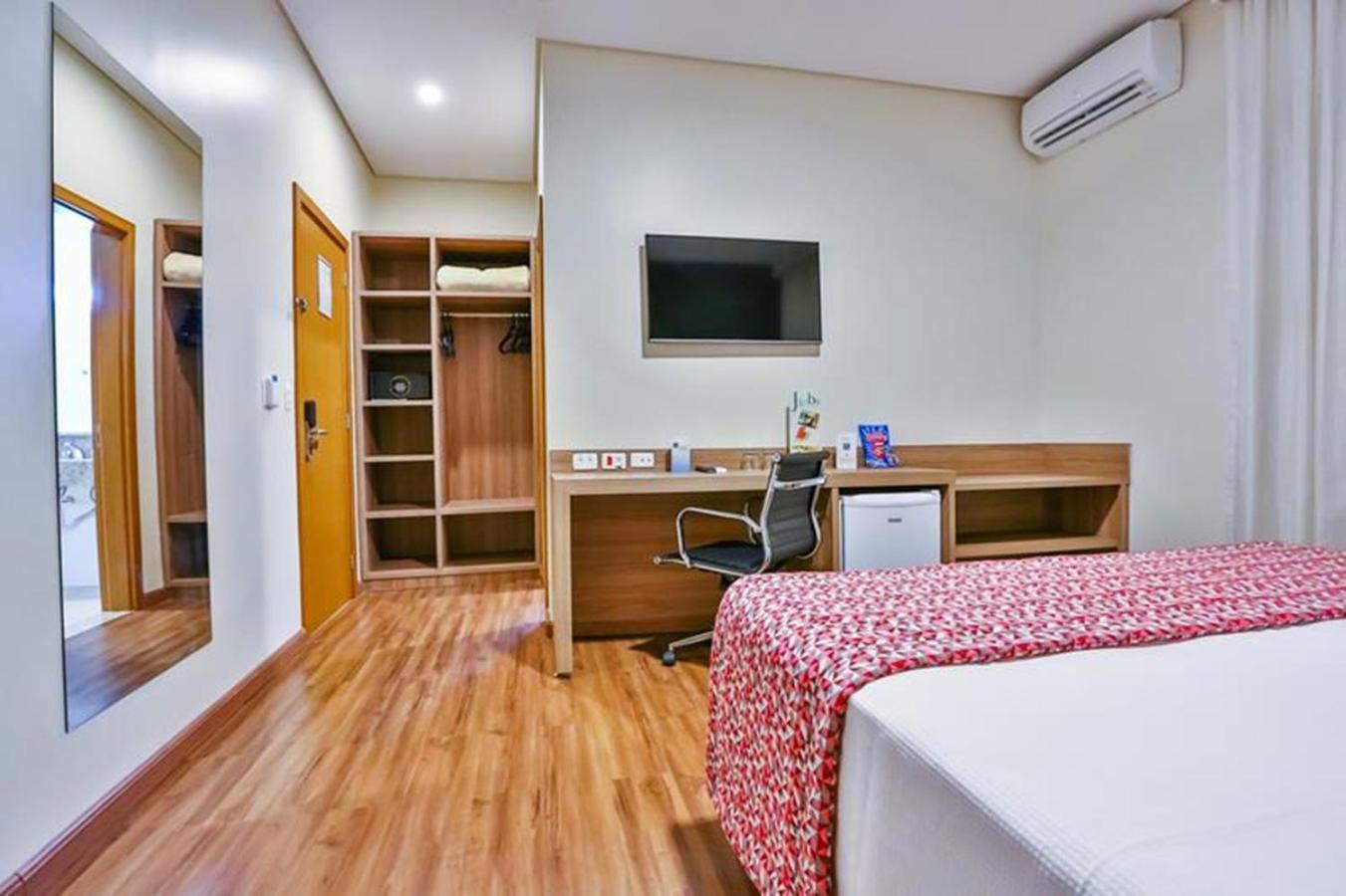 Comfort Mogi Guacu Bagian luar foto